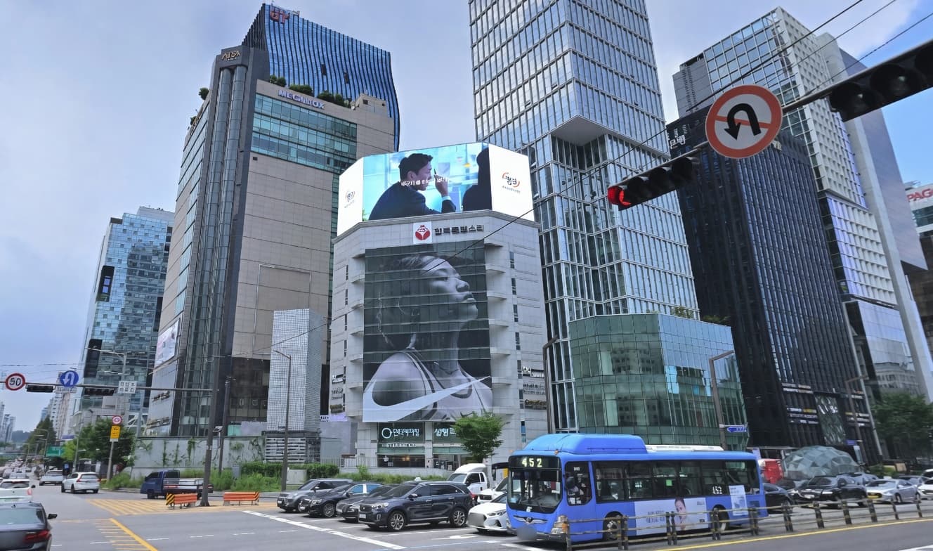 강남 몬테소리 전광판 광고
