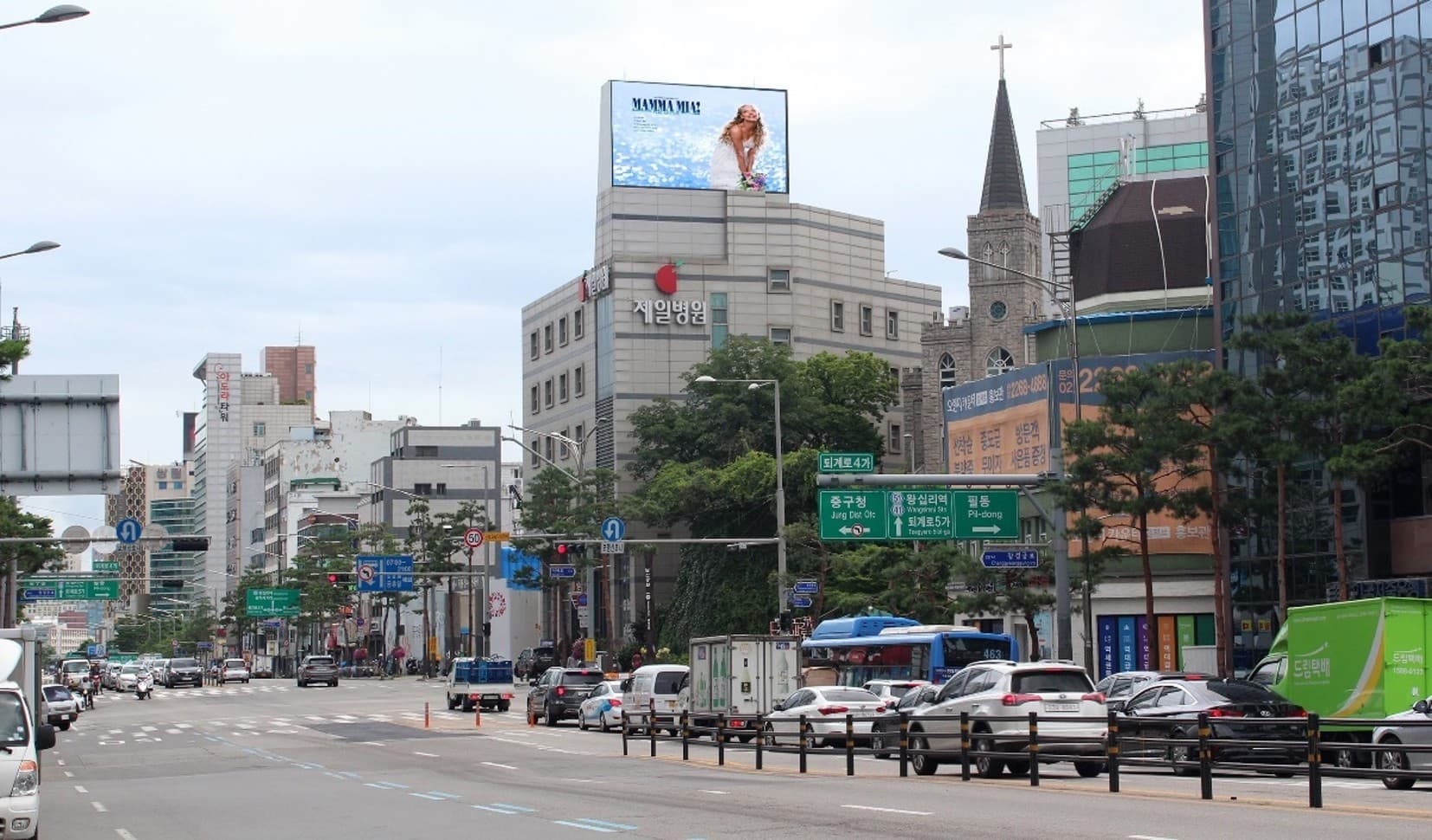 충무로 제일병원빌딩 전광판 광고